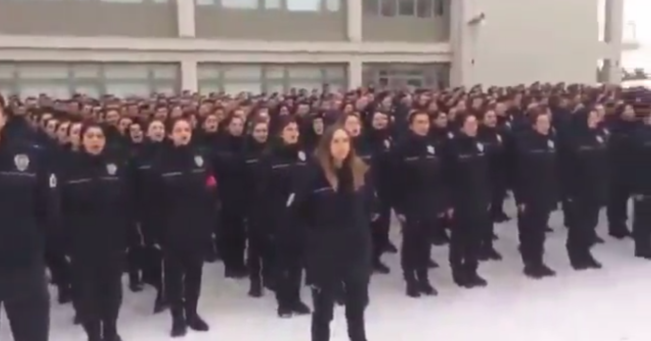 Türkiye bu yemini konuşuyor! Sosyal medyada viral oldu