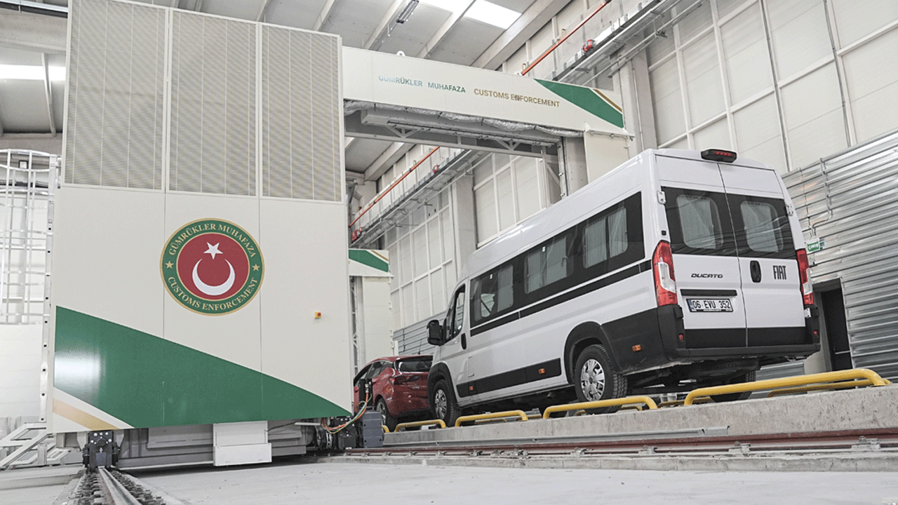 Türkiye CHP’ye rağmen başarmaya devam ediyor: Dünyanın dolarını bayılıp alırdık, şimdi biz dünyaya satıyoruz!