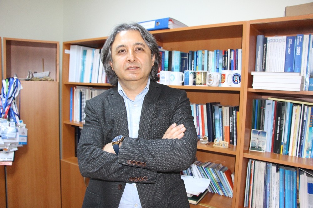 Türkiye Dağcılık Federasyonu Başkanı Başar’dan Van-Bahçesaray karayolunda üçüncü çığ uyarısı 