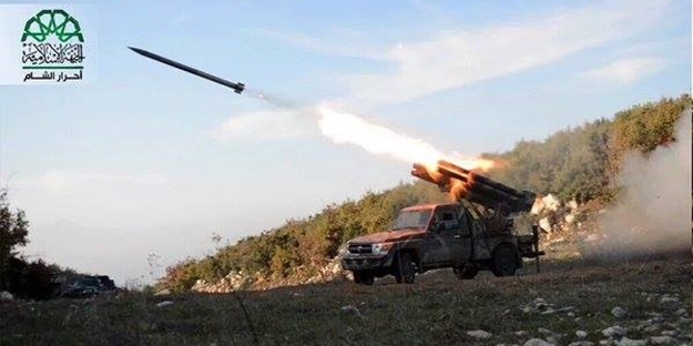 ‘Türkiye de Türkmenlere silah vermeli’