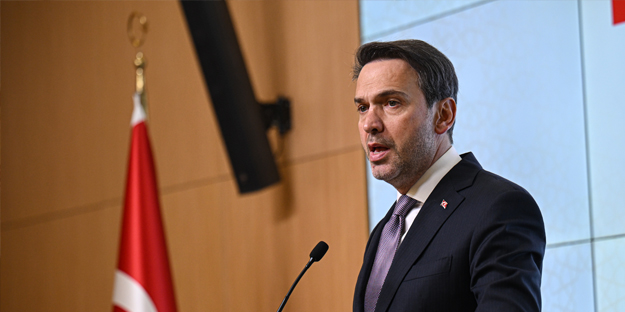 Türkiye dev işbirliği için Çin'le görüşmelere başladı! Bakan Bayraktar duyurdu: Çin'le görüşüyor