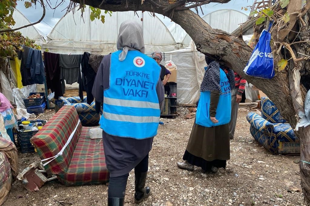 Türkiye Diyanet Vakfı, Antalya’da selzedelerin yaralarını sarıyor