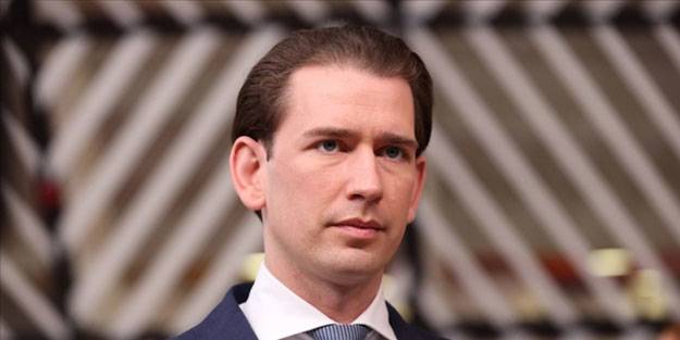 Türkiye düşmanı istifa etti