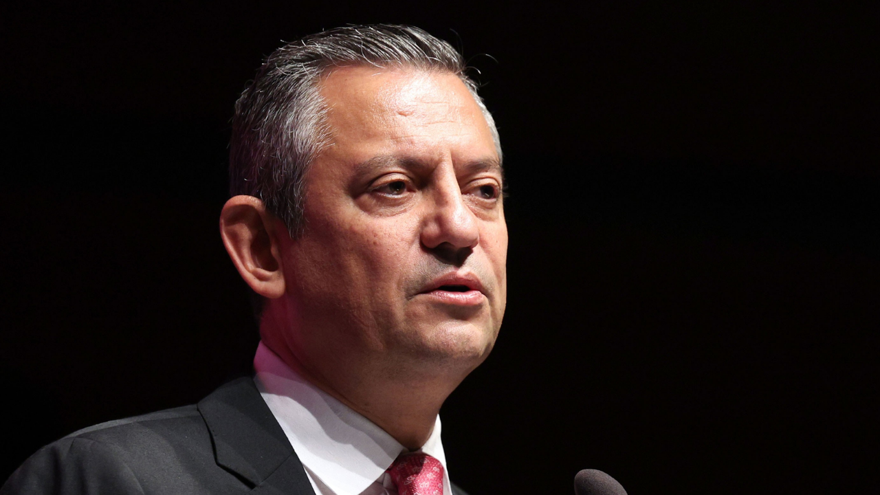 Türkiye düşmanının elini öpmüştü! Özgür Özel şimdi de TSK düşmanlığına sahip çıktı