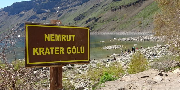 Türkiye ekonomisi için büyük müjde! Nemrut Gölü'ne gelen profesör bombayı patlattı