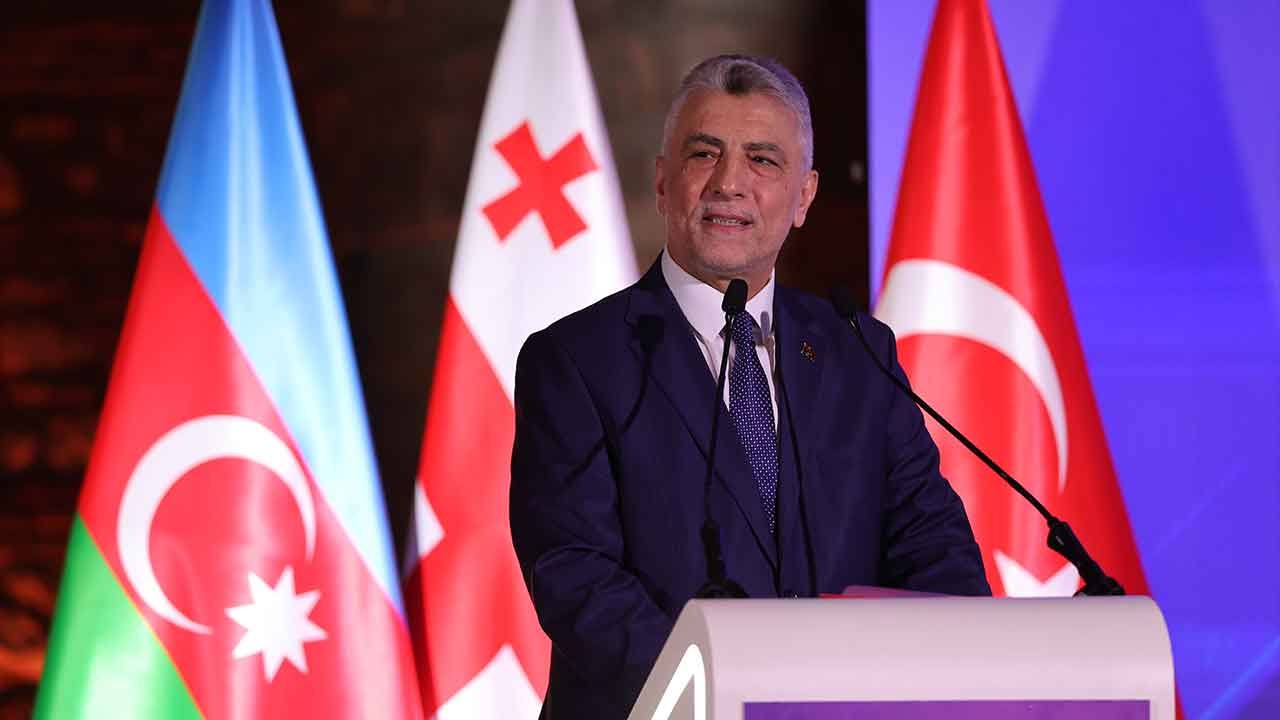 Türkiye ekonomisinde 1,6 trilyon dolarlık rekor yılı! Bakan Bolat duyurdu: 2002