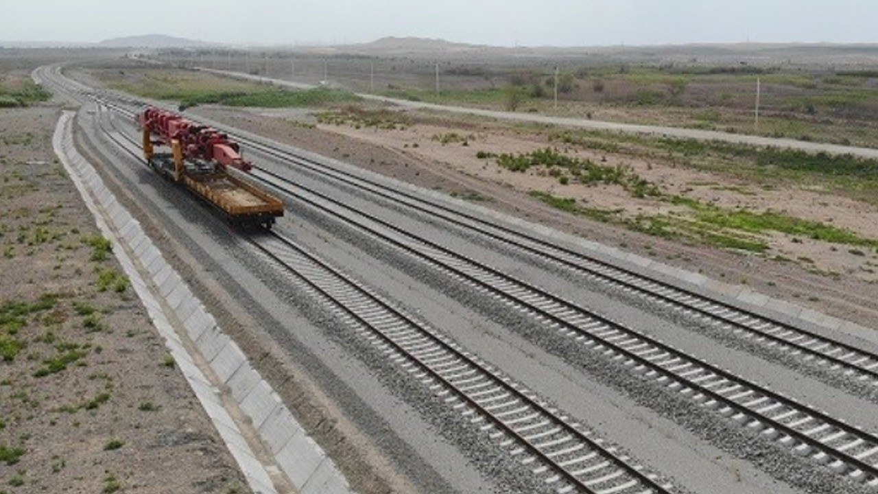 Türkiye enerjide oyun kurucu oluyor! Mumay, Türkiye’nin enerji hamlesini analiz etti