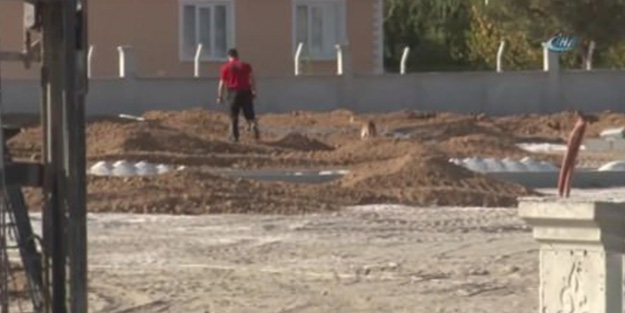 Türkiye faciadan döndü! Yol kenarına gömülü 50 kilo 'C4' bulundu