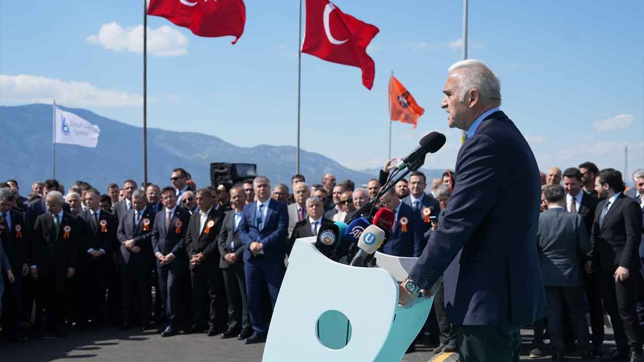 “Türkiye güvenli değil” diyen hokkabazlar rezil oldu! Antalya turizminde rekor yılı