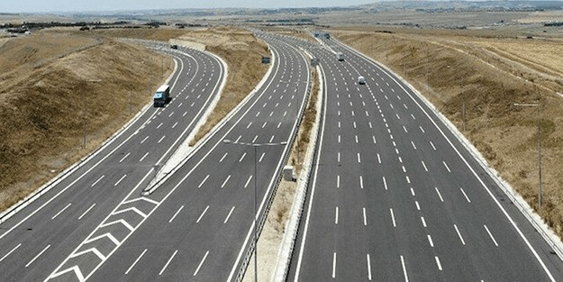 Türkiye her alanda teknolojiden yararlanıyor: Kuzey Marmara Otoyolu'nda Yapay zeka