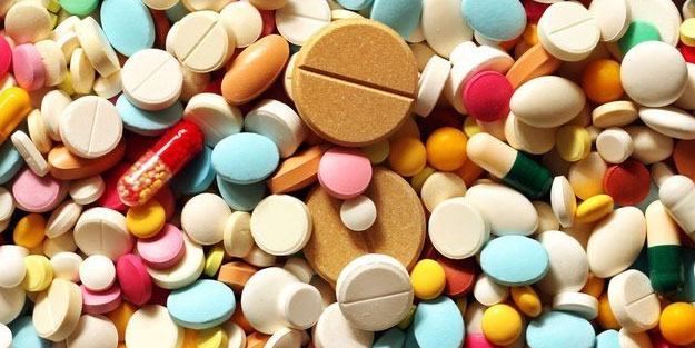 Türkiye ilaçlar için ne kadar ödeme yapıyor? Bakan Selçuk dudak uçuklatan rakamı açıkladı