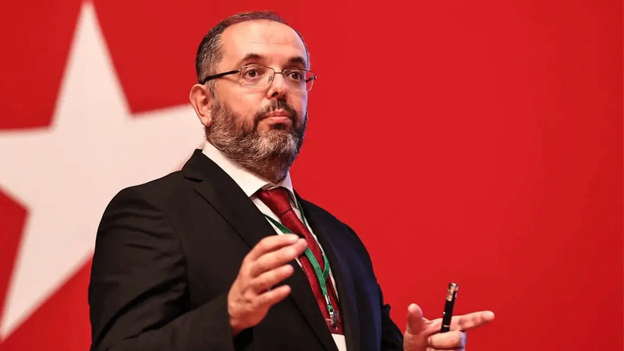 'Türkiye ile aranızda savaş çıktığında...' MSÜ rektörünün sözleri Yunan basınını salladı!