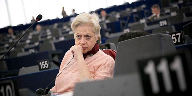 Türkiye ile ilgili küstah çağrı! 'Sakın almayın'