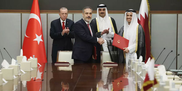 Türkiye ile Katar arasında 100 belge İmzalandı