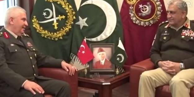 Türkiye ile Pakistan, savunma iş birliğini görüştü