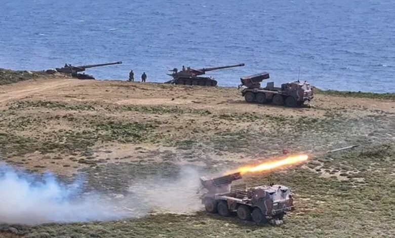 Türkiye ile savaşın son provası yaptılar! Tanklar yürümeye başladı, füzeler ateşlendi
