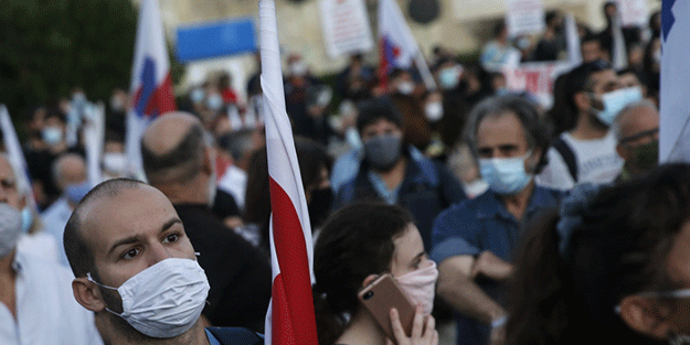 Türkiye ile uğraşan Yunanistan'ın başı büyük dertte!