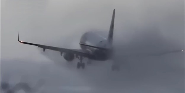 Türkiye-İngiltere seferini yapan uçakta korkulu anlar!