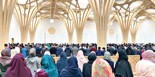 Türkiye, İngiltere'ye yaptırdı! Avrupa’nın ilk ekolojik camisi