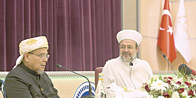 ‘Türkiye İslâm dünyasına örnek’