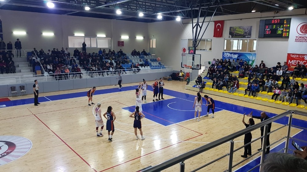 Türkiye Kadınlar Basketbol 1. Ligi: Elazığ İl Özel İdare: 88 - Akdeniz Üniversitesi: 69 