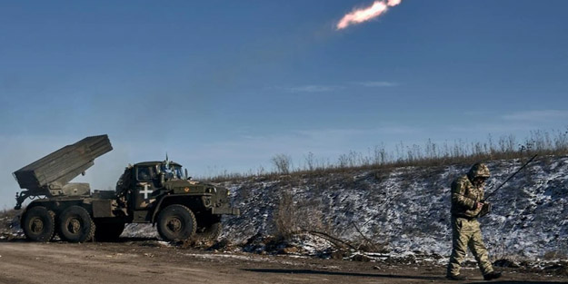 Türkiye, Kiev'e misket bombası tedarik ettiğini yalanladı! Baykar, onlarca insansız hava aracı TB2 sattı!