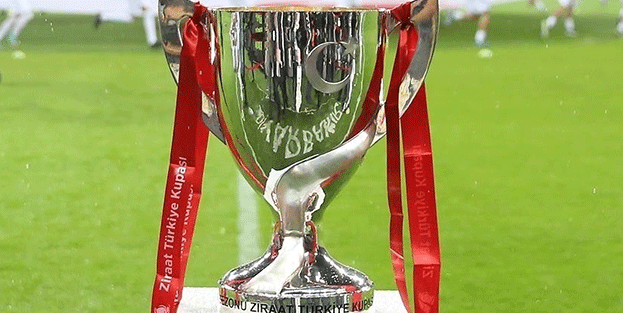 Türkiye kupası maçı yarıda kaldı! Takım sahadan çekildi!