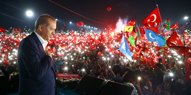 Çağrı yaptılar: Türkiye’ye diz çöktürün!