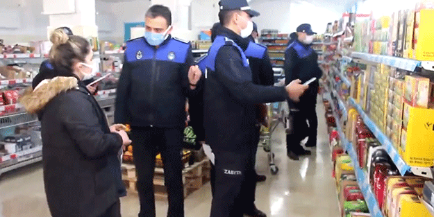 Türkiye market market gezen bu zabıtayı konuşuyor: Ya bu fiyatları indireceksiniz ya da...