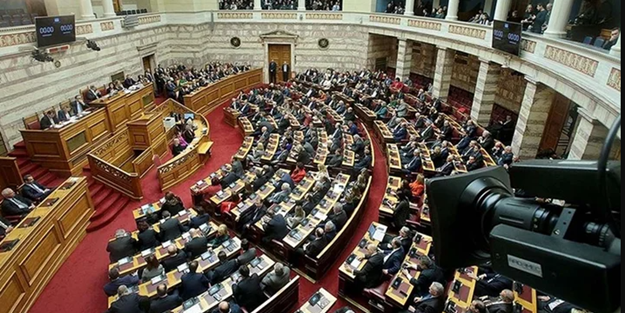 Türkiye maskeleri Yunan parlamentosunu karıştırdı!