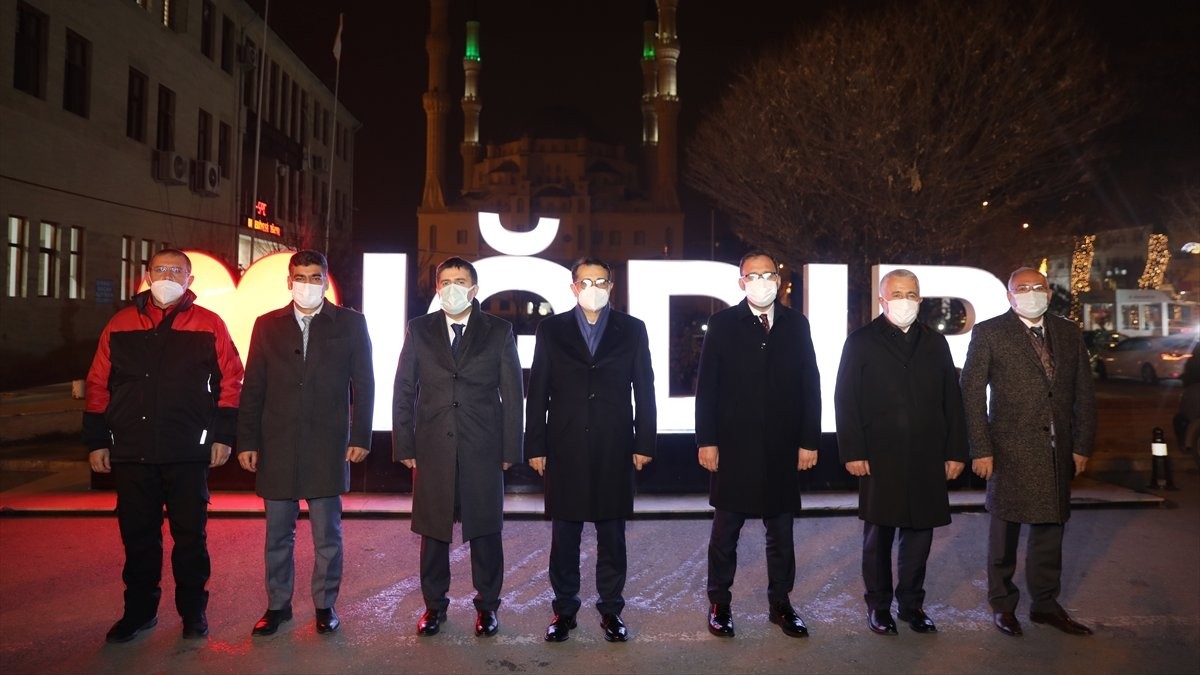 Türkiye-Nahçıvan doğal gaz imalatının inşaatına süratle başlayacağız