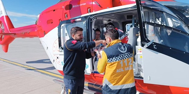 Türkiye nereden nereye! Ambulans uçak Hakkari'deki bebek için havalandı 