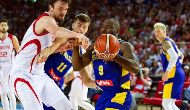 Türkiye potada İsveç'i rahat yendi