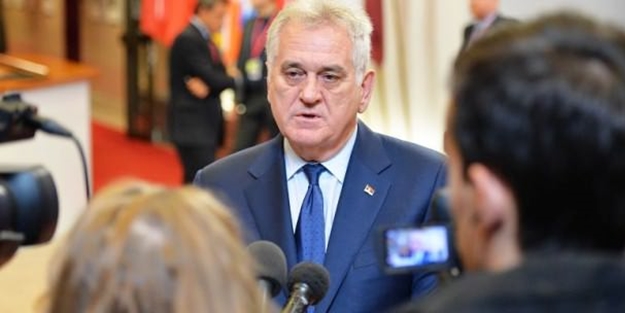 'Türkiye Rus uçağını NATO ile savaş çıkarmak için düşürdü'