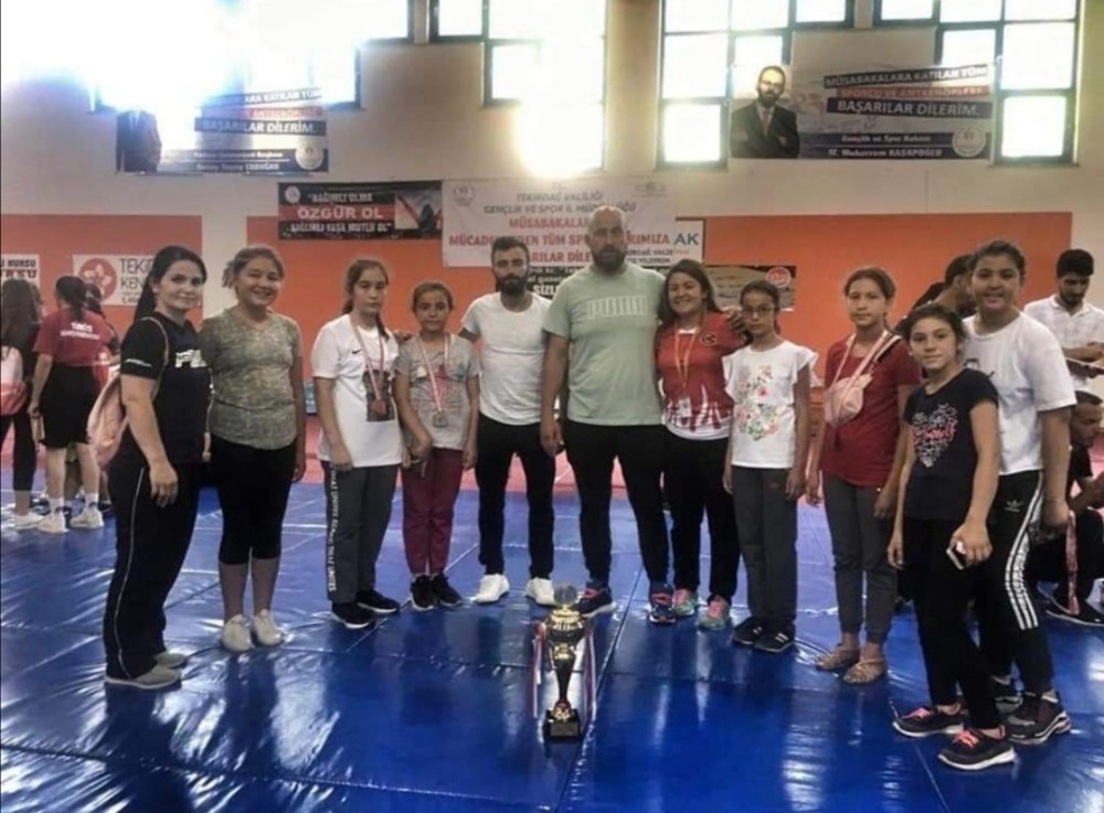 Türkiye Şampiyonları Karesi Belediyespor’dan 