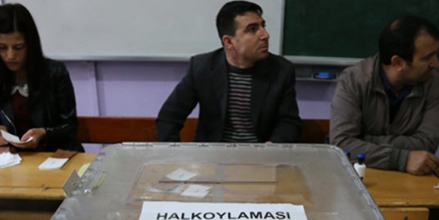 Türkiye sandık başında!