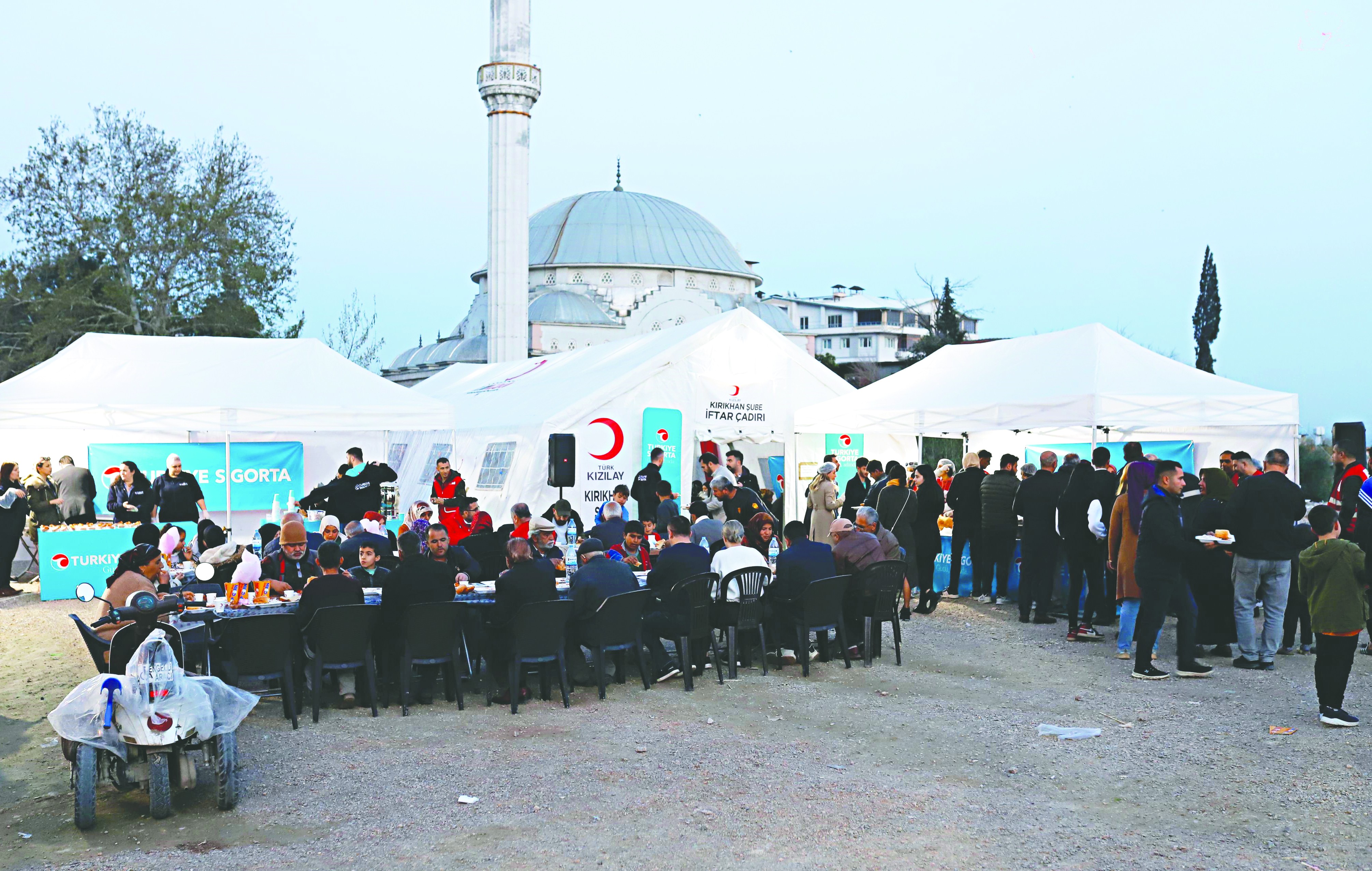 Türkiye Sigorta iftar sofralarında depremzedelerle buluştu