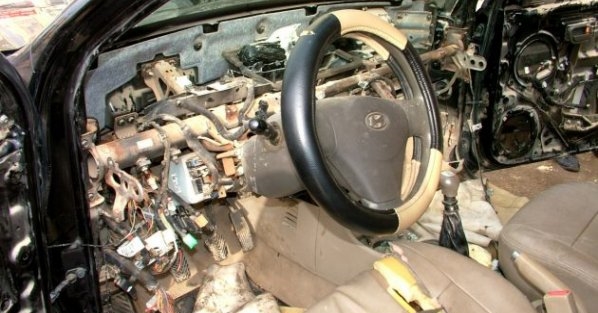 Türkiye sınırında bombalı araç yakalandı