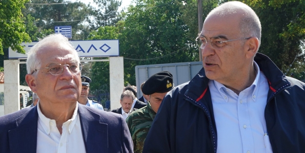 Türkiye sınırında küstah mesaj! "Fransız gemilerini taciz etmeyin"