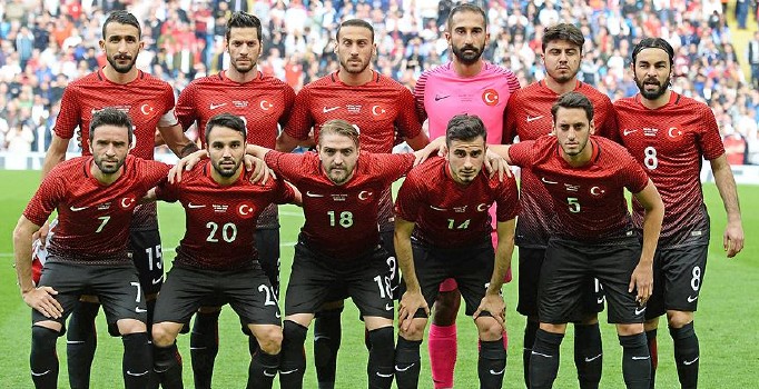 Türkiye-Slovenya maçının hakemi belirlendi