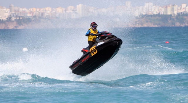 Türkiye Su Jeti ve Flyboard Şampiyonası başka bir tarihe ertelendi