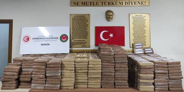 Türkiye tarihinin en büyük operasyonu! Tam 1 ton yakalandı