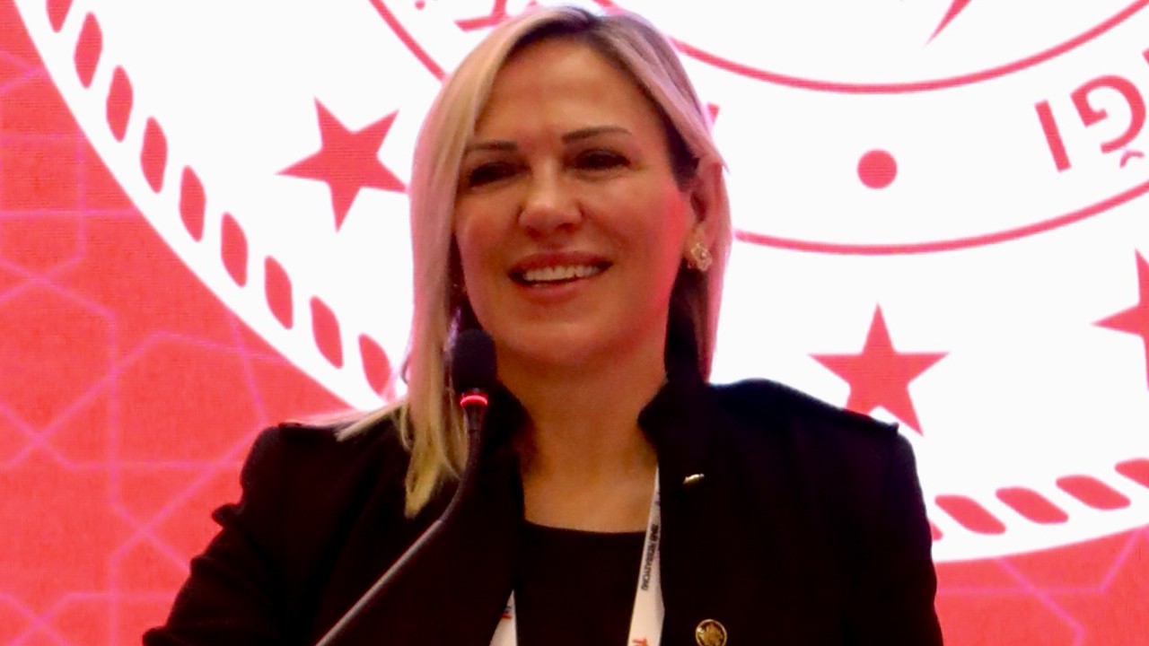 Türkiye Tenis Federasyonu Başkanı Şafak Müderrisgil oldu