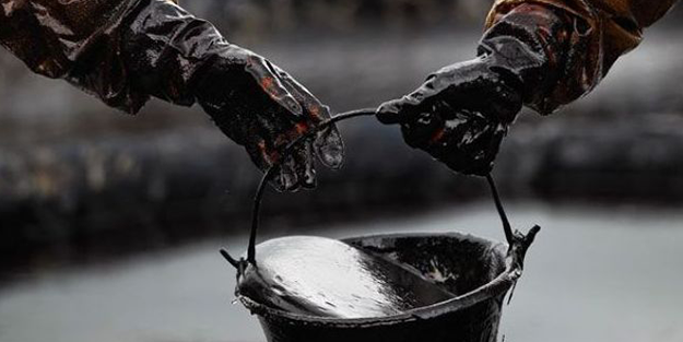 Türkiye ülkenin en kaliteli petrolünü keşfetti! Bölgeden adeta fışkırıyor