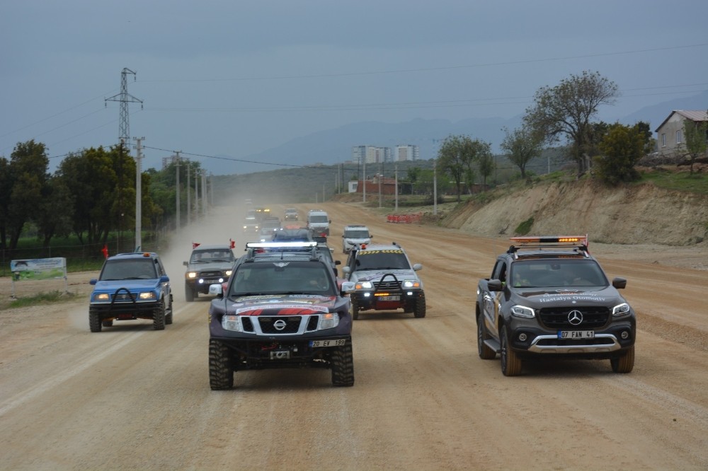 Türkiye Ulusal Off-Road Şampiyonası kortej geçişi ile başladı 