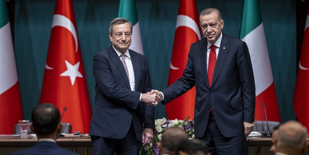 Türkiye ve İtalya arasında imzalar atıldı