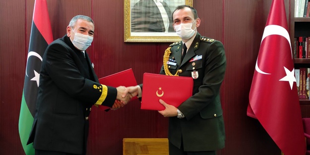 Türkiye ve Libya arasında imzalar atıldı