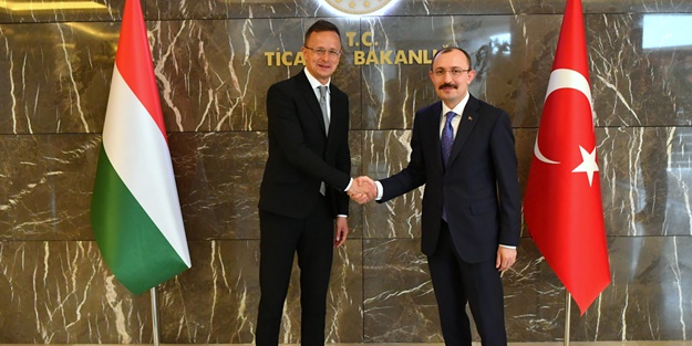 Türkiye ve Macaristan arasında imzalar atıldı