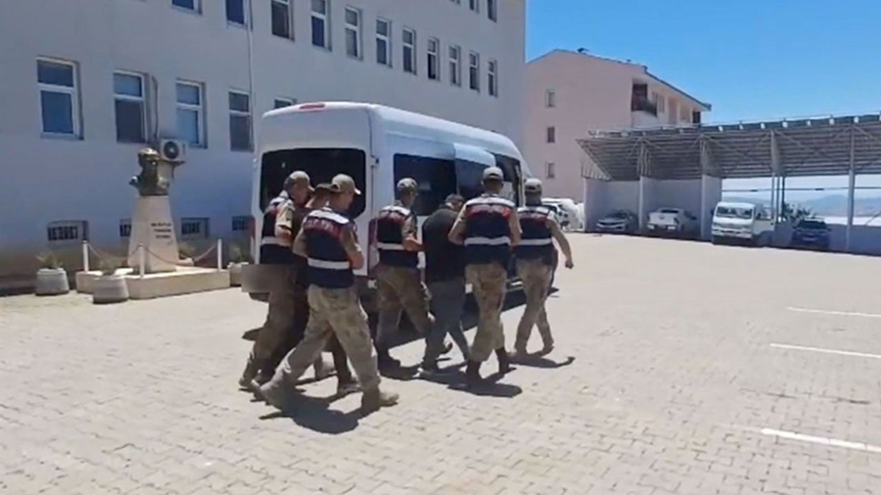 Türkiye yeni güne büyük operasyonla uyandı: Çok sayıda kişi tutuklandı