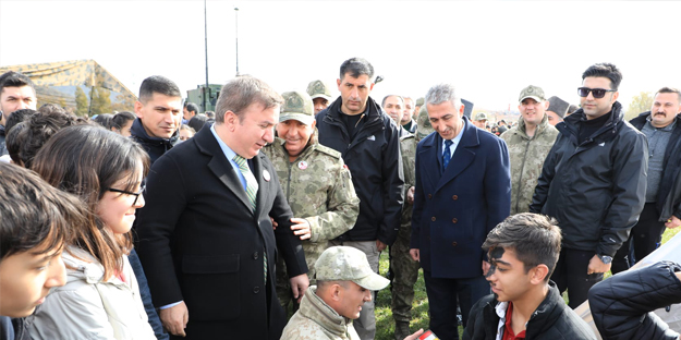 Türkiye, yerli ve milli gösteri yaptı! Erzincan'da Mehmetçik sergisi büyüledi...